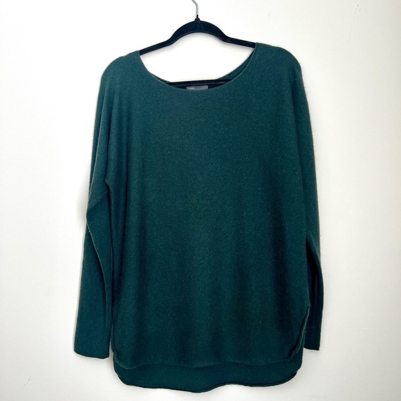 Elegant Green Cashmere Women's Sweater - Picture 1 of 9